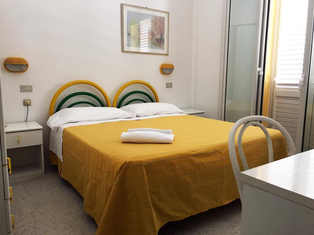 Hotel Vienna Senigallia Exterior foto